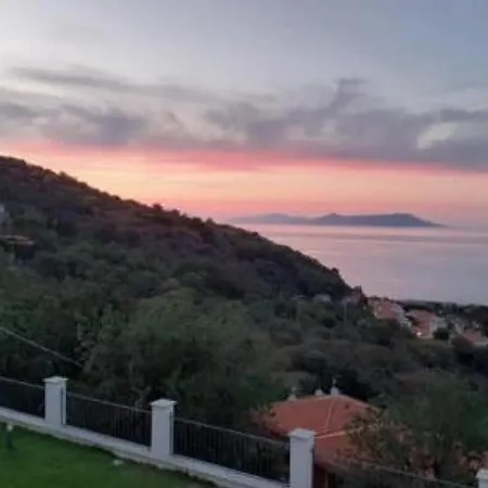 Happy Holidays Villa Gioiosa Marea